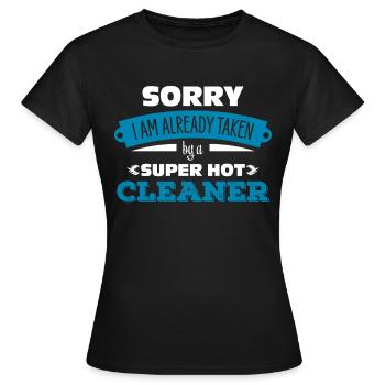 Putzfrau - Frauen T-Shirt - Schwarz - Vorne - AI Model Female 172 dark (172cm)