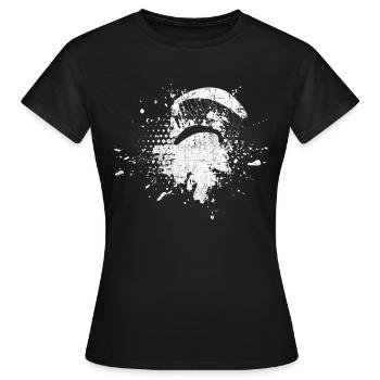 Gleitschirmfliegen - Frauen T-Shirt - Schwarz - Vorne - AI Model Female 172 dark (172cm)