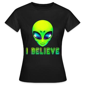 Alien aliens - Women's T-Shirt - black - Front - AI Model Female 172 dark (172cm)