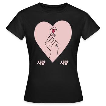 Doigts coeurs Signe Grand Coeur Coréen - T-shirt Femme - noir - Devant - AI Model Female 172 dark (172cm)