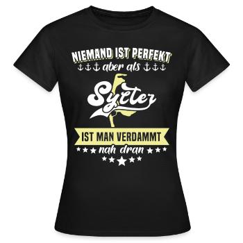 Sylt Insel Sylter Souvenir Nordsee - T-shirt Femme - noir - Devant - AI Model Female 172 dark (172cm)