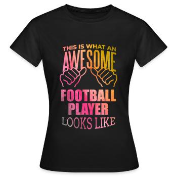 Football Football Football - T-shirt Femme - noir - Devant - AI Model Female 172 dark (172cm)