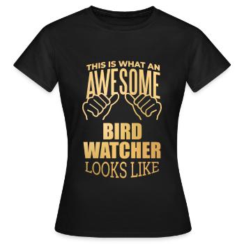 Observation des oiseaux Observation des oiseaux Observation des oiseaux - T-shirt Femme - noir - Devant - AI Model Female 172 dark (172cm)