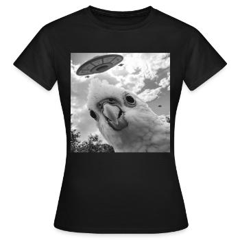 Sittiche - Frauen T-Shirt - Schwarz - Vorne - AI Model Female 172 dark (172cm)