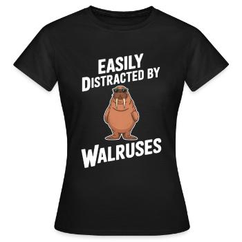 Walross - Frauen T-Shirt - Schwarz - Vorne - AI Model Female 172 dark (172cm)