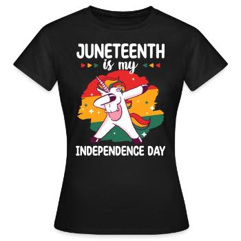 Juneteenth is my independence day unicorn - Women's T-Shirt - black - Front - AI Model Female 172 dark (172cm)