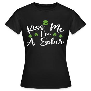 Embrasse-moi je suis sobre : la Saint-Patrick - T-shirt Femme - noir - Devant - AI Model Female 172 dark (172cm)