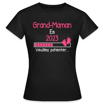 Grand Maman en 2023 cadeau future mamie - T-shirt Femme - noir - Devant - AI Model Female 172 dark (172cm)
