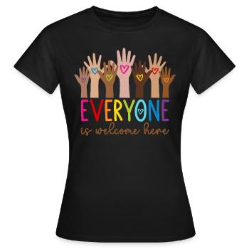 Everyone is welcome here - Frauen T-Shirt - Schwarz - Vorne - AI Model Female 172 dark (172cm)