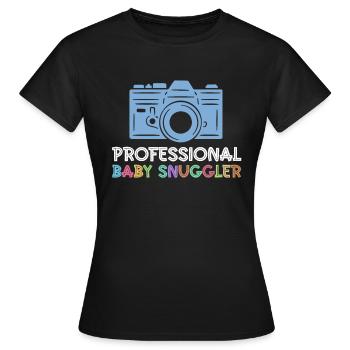 Newborn Photographer Baby Photography Saying - Women's T-Shirt - black - Front - AI Model Female 172 dark (172cm)