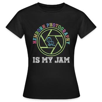 Newborn Photographer Baby Photography Saying - Women's T-Shirt - black - Front - AI Model Female 172 dark (172cm)