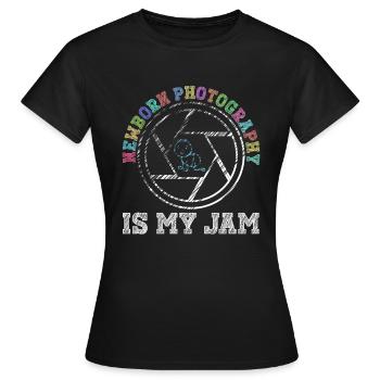 Newborn Photographer Baby Photography Saying - Women's T-Shirt - black - Front - AI Model Female 172 dark (172cm)