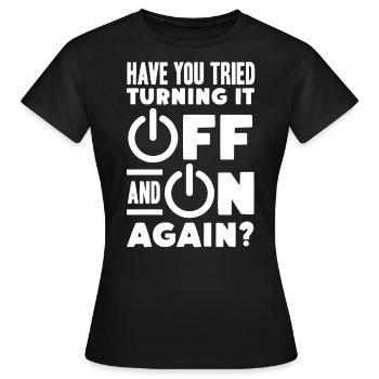 Remote-Ingenieur-Helpdesk - Frauen T-Shirt - Schwarz - Vorne - AI Model Female 172 dark (172cm)