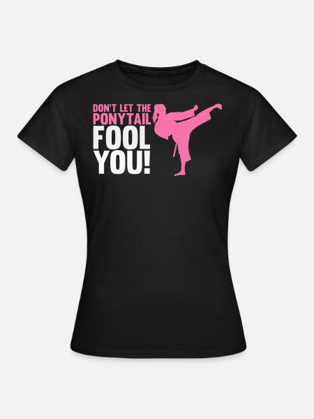 Karate-Mädchen, Karate-Sport - Frauen T-Shirt - Schwarz