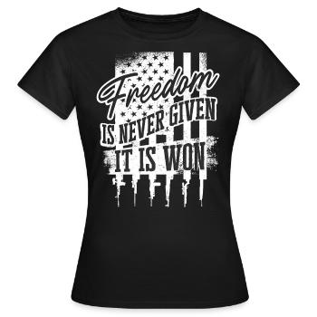US patriotic quotes, patriot, patriots - Women's T-Shirt - black - Front - AI Model Female 172 dark (172cm)