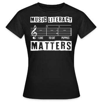 La compétence musicale est importante - T-shirt Femme - noir - Devant - AI Model Female 172 dark (172cm)