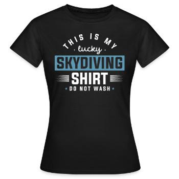 Skydiving, Skydiving - Women's T-Shirt - black - Front - AI Model Female 172 dark (172cm)