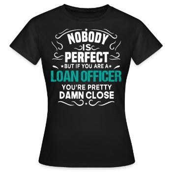 Agent de crédit, prêt hypothécaire - T-shirt Femme - noir - Devant - AI Model Female 172 dark (172cm)