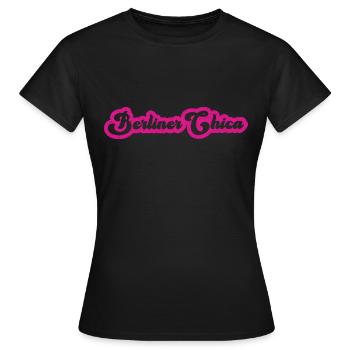 Berliner Chica - Grunge - Frauen T-Shirt - Schwarz - Vorne - AI Model Female 172 dark (172cm)