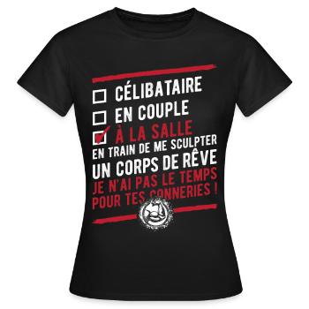 "Célibataire en couple à la salle" - T-shirt Femme - noir - Devant - AI Model Female 172 dark (172cm)