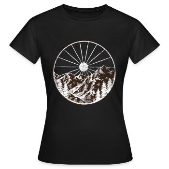 Fahrrad Radfahrer Berge Natur Geschenk - Frauen T-Shirt - Schwarz - Vorne - AI Model Female 172 dark (172cm)