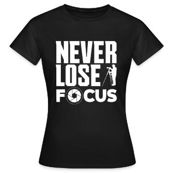 Photograph Photographer - Women's T-Shirt - black - Front - AI Model Female 172 dark (172cm)