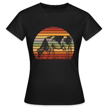 Illustration de vache rétro coucher de soleil - T-shirt Femme - noir - Devant - AI Model Female 172 dark (172cm)