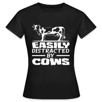 Leicht Abzulenken Durch Kühe - Frauen T-Shirt - Schwarz - Vorne - AI Model Female 172 dark (172cm)