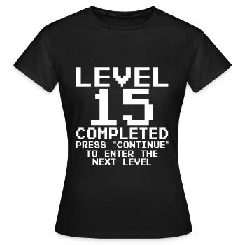 Gamer 15. Geburtstag Level 15 - Frauen T-Shirt - Schwarz - Vorne - AI Model Female 172 dark (172cm)