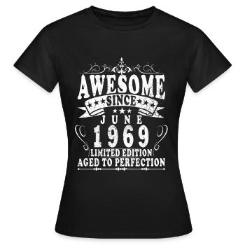 Juni 1969. Juni 1969 Geburtstagsgeschenk. Juni - Frauen T-Shirt - Schwarz - Vorne - AI Model Female 172 dark (172cm)