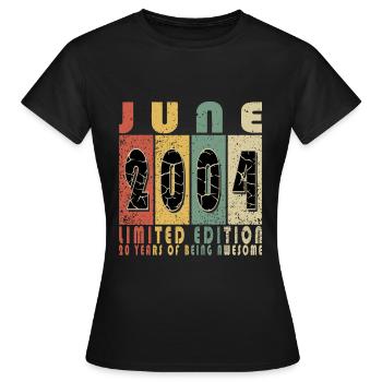 Juni 2004. Geburtstagsgeschenk Juni 2004. Juni - Frauen T-Shirt - Schwarz - Vorne - AI Model Female 172 dark (172cm)
