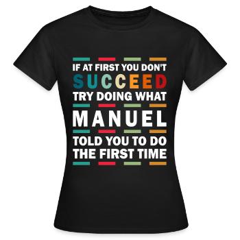 Nom Manuel - T-shirt Femme - noir - Devant - AI Model Female 172 dark (172cm)