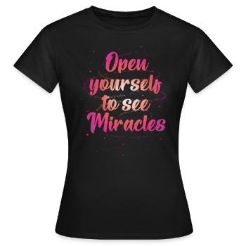 Open to see the magic of magic Quote - Women's T-Shirt - black - Front - AI Model Female 172 dark (172cm)