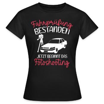 Fahrprüfung Bestanden Führerschein Fahrschüler Aut - Frauen T-Shirt - Schwarz - Vorne - AI Model Female 172 dark (172cm)
