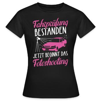 Fahrprüfung Bestanden Führerschein Fahrschüler Aut - Frauen T-Shirt - Schwarz - Vorne - AI Model Female 172 dark (172cm)