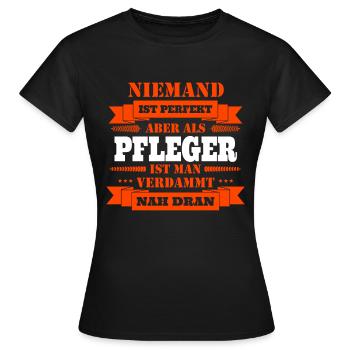 Pfleger - Frauen T-Shirt - Schwarz - Vorne - AI Model Female 172 dark (172cm)