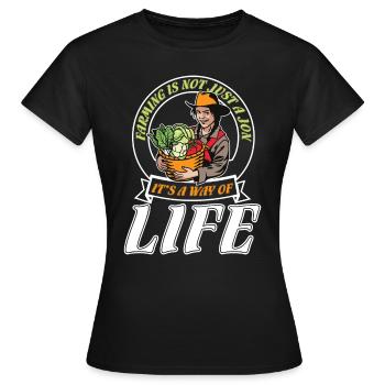 Farmer cows farmer yard gift - Women's T-Shirt - black - Front - AI Model Female 172 dark (172cm)