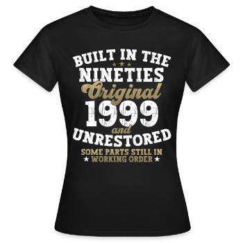 Construit dans les années quatre-vingt-dix 1999 23ème anniversaire hommes - T-shirt Femme - noir - Devant - AI Model Female 172 dark (172cm)