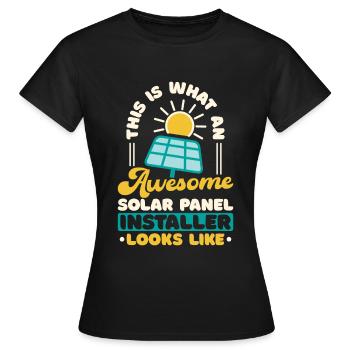 Solar Panel Installer - Women's T-Shirt - black - Front - AI Model Female 172 dark (172cm)