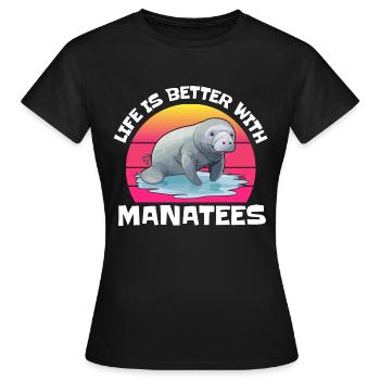 La vie est meilleure avec les lamantins, les animaux aquatiques - T-shirt Femme - noir - Devant - AI Model Female 172 dark (172cm)