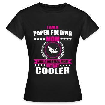 Origami Falter Mama - Frauen T-Shirt - Schwarz - Vorne - AI Model Female 172 dark (172cm)