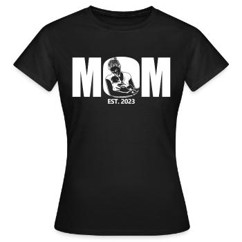 2023, Maman en devenir, annonce de grossesse - T-shirt Femme - noir - Devant - AI Model Female 172 dark (172cm)