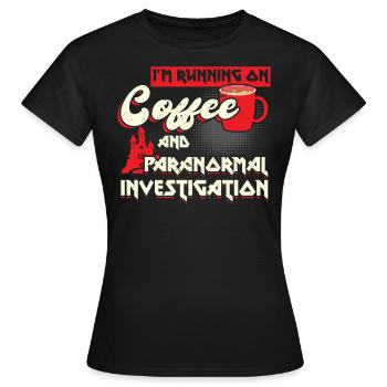 Café et enquête paranormale - T-shirt Femme - noir - Devant - AI Model Female 172 dark (172cm)