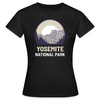 Yosemite Nationalpark - Frauen T-Shirt - Schwarz - Vorne - AI Model Female 172 dark (172cm)
