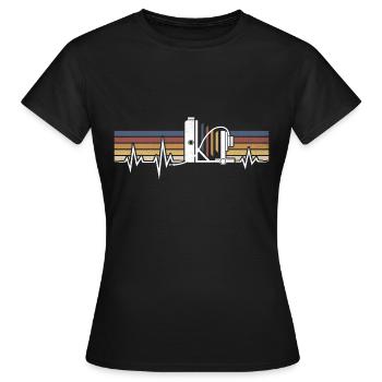 CAMÉRA DE SOL EN COURS D’EXÉCUTION POUR PHOTOGRAPHIE GRAND FORMAT HEARTBEAT - T-shirt Femme - noir - Devant - AI Model Female 172 dark (172cm)