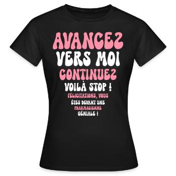 Humour Super Cadeau Pour Pharmacienne - T-shirt Femme - noir - Devant - AI Model Female 172 dark (172cm)