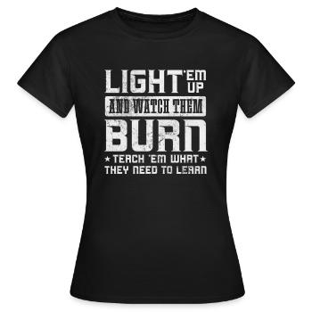 Pays - T-shirt Femme - noir - Devant - AI Model Female 172 dark (172cm)