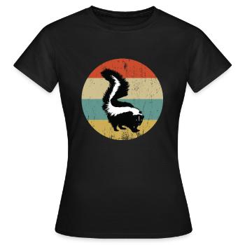 Stinktier - Frauen T-Shirt - Schwarz - Vorne - AI Model Female 172 dark (172cm)
