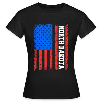 Cadeau du drapeau du Dakota du Nord des États-Unis - T-shirt Femme - noir - Devant - AI Model Female 172 dark (172cm)