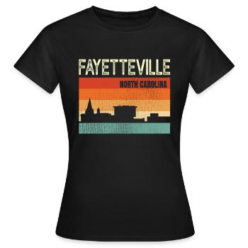 Fayetteville North Carolina - Frauen T-Shirt - Schwarz - Vorne - AI Model Female 172 dark (172cm)